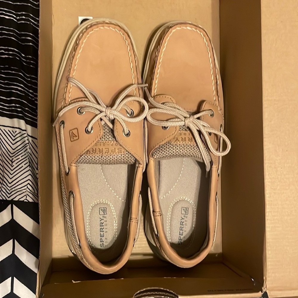 SPERRY boat shoes